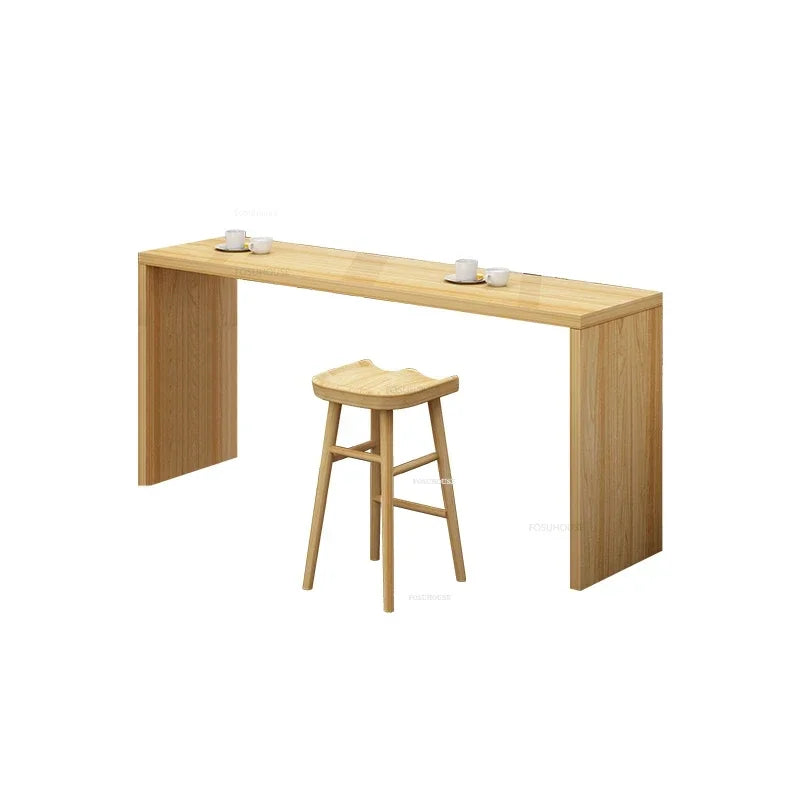 Bartisch aus Massivholz – Hoher Tisch mit Trennwand, langer Bartisch mit Stühlen